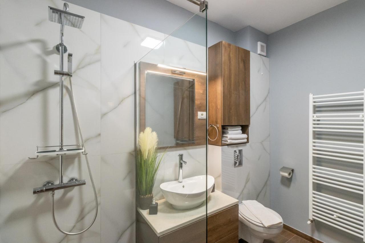 Modern Downtown Apartment Kaloşvar Dış mekan fotoğraf