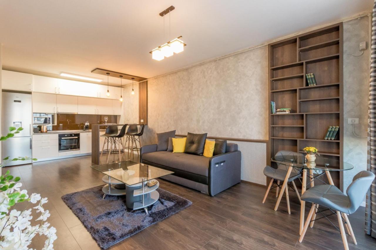 Modern Downtown Apartment Kaloşvar Dış mekan fotoğraf