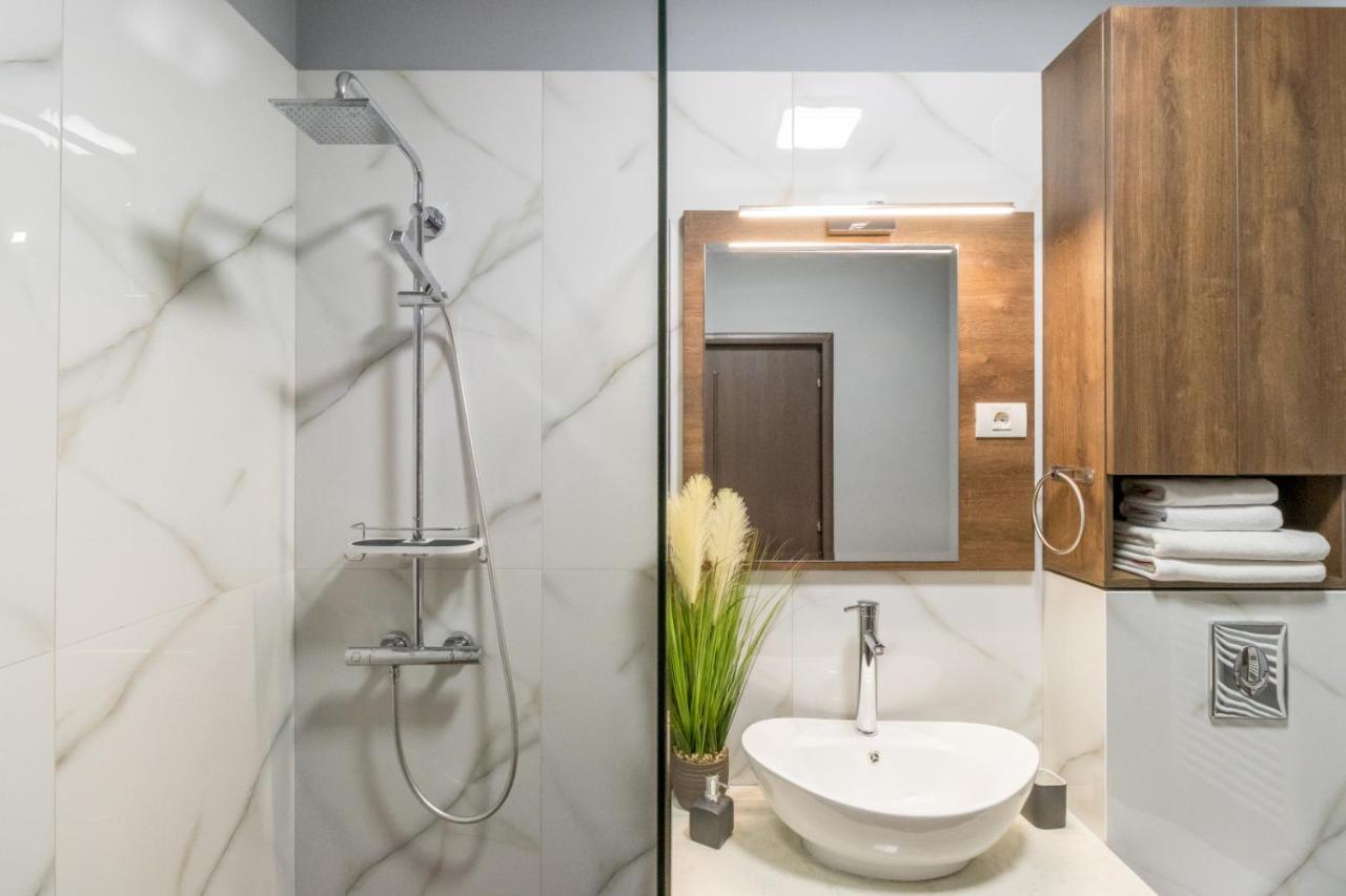 Modern Downtown Apartment Kaloşvar Dış mekan fotoğraf