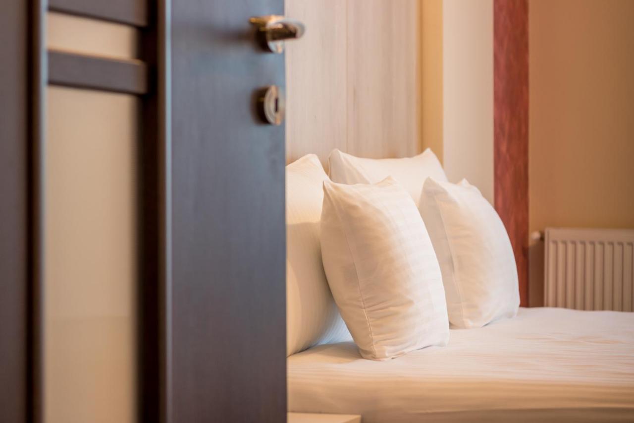 Modern Downtown Apartment Kaloşvar Dış mekan fotoğraf